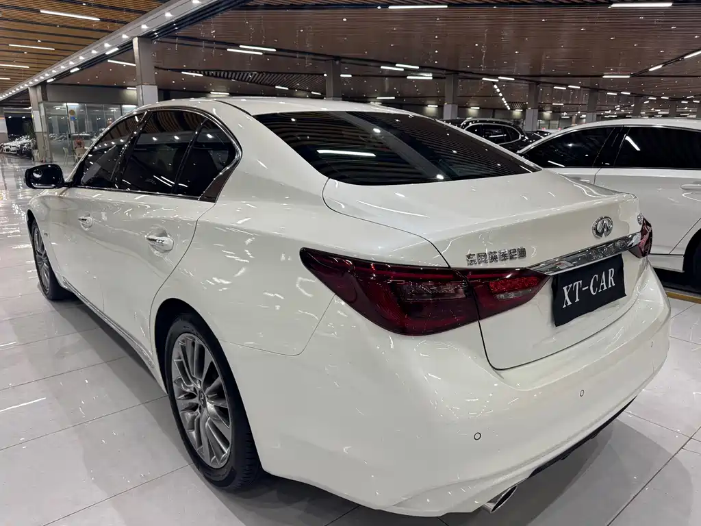 Infiniti Q50L 2019 — фото 14