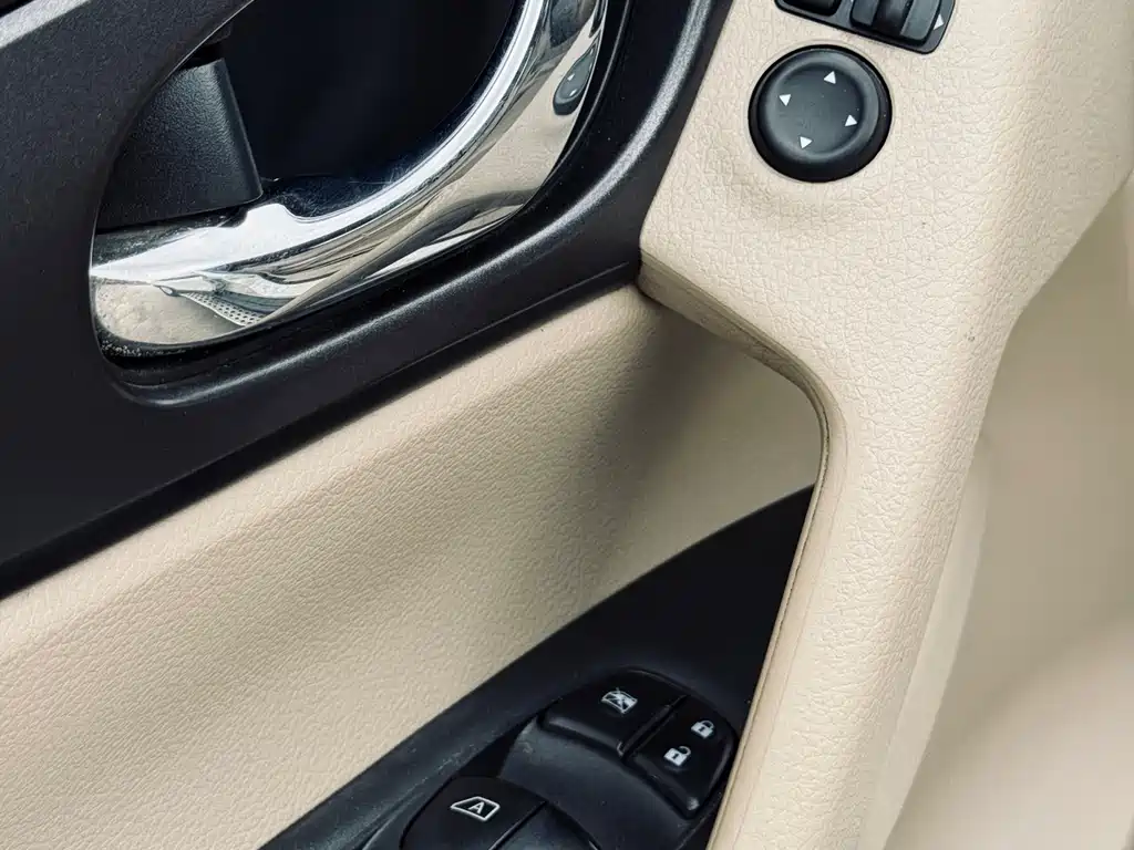 Nissan X-Trail 2015 — фото 14