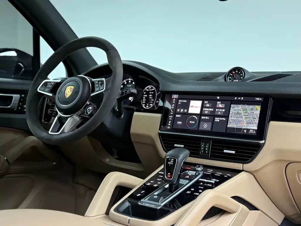 Porsche Cayenne 2018 — фото 14