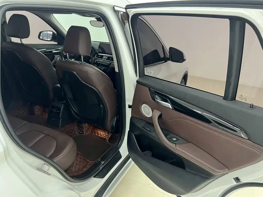 BMW X1 2022 — фото 11