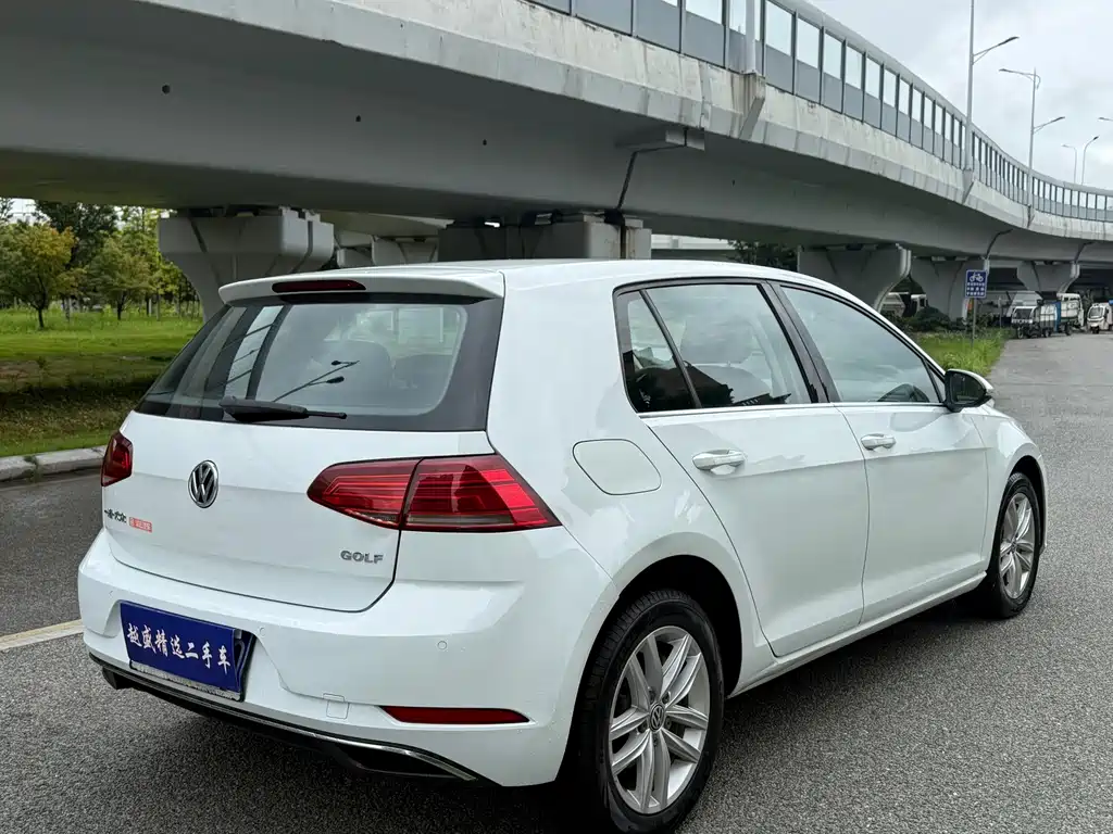 Volkswagen Golf 2018 — фото 5