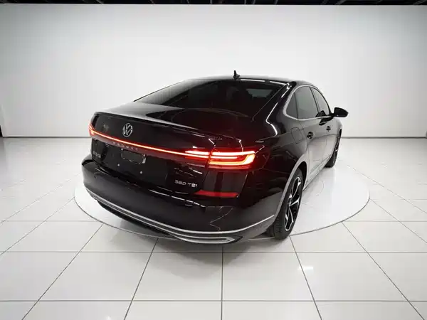 Volkswagen Passat 2024