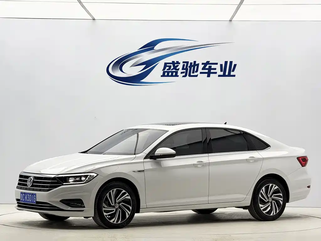 Volkswagen Sagitar 2022