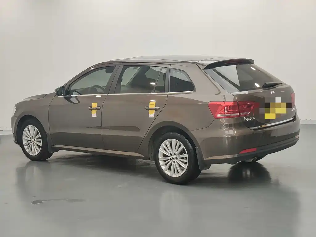 Volkswagen Gran Lavida 2015