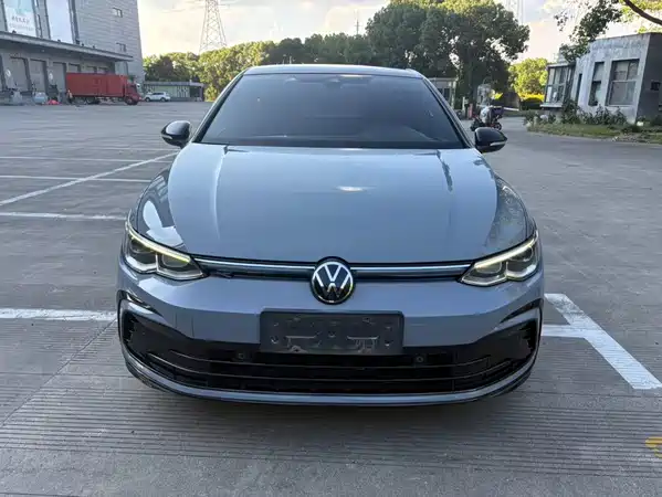 Volkswagen Golf 2022