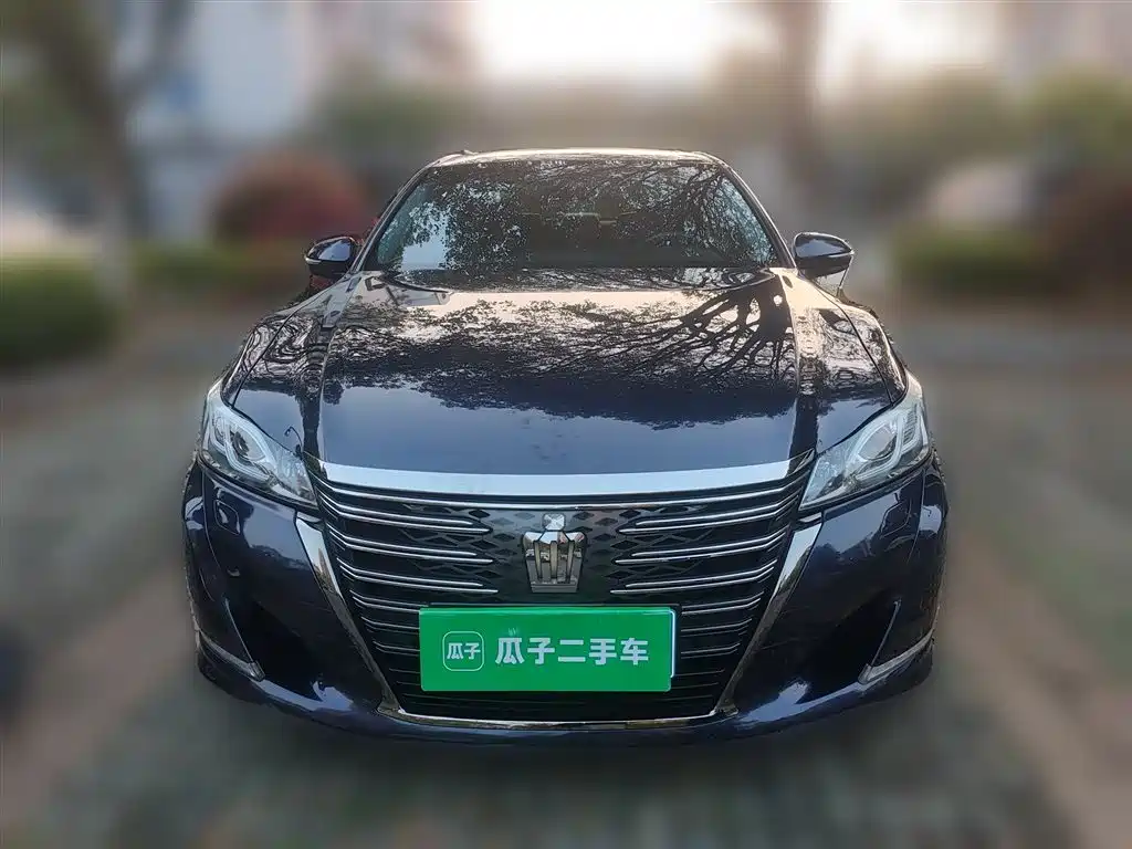 Toyota Crown 2018 — фото 24