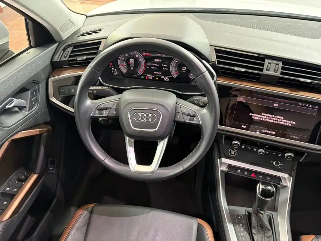 Audi Q3 2022 — фото 14