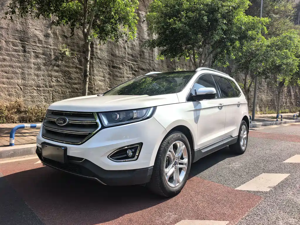 Ford Edge 2017 — фото 1