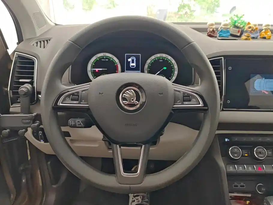 Skoda Korok 2018 — фото 15