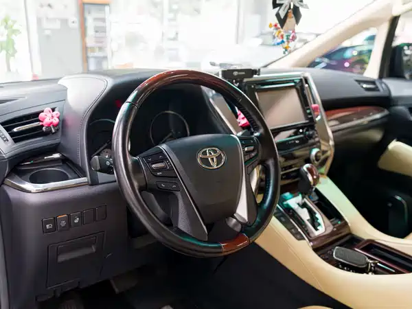Toyota Alphard 2018