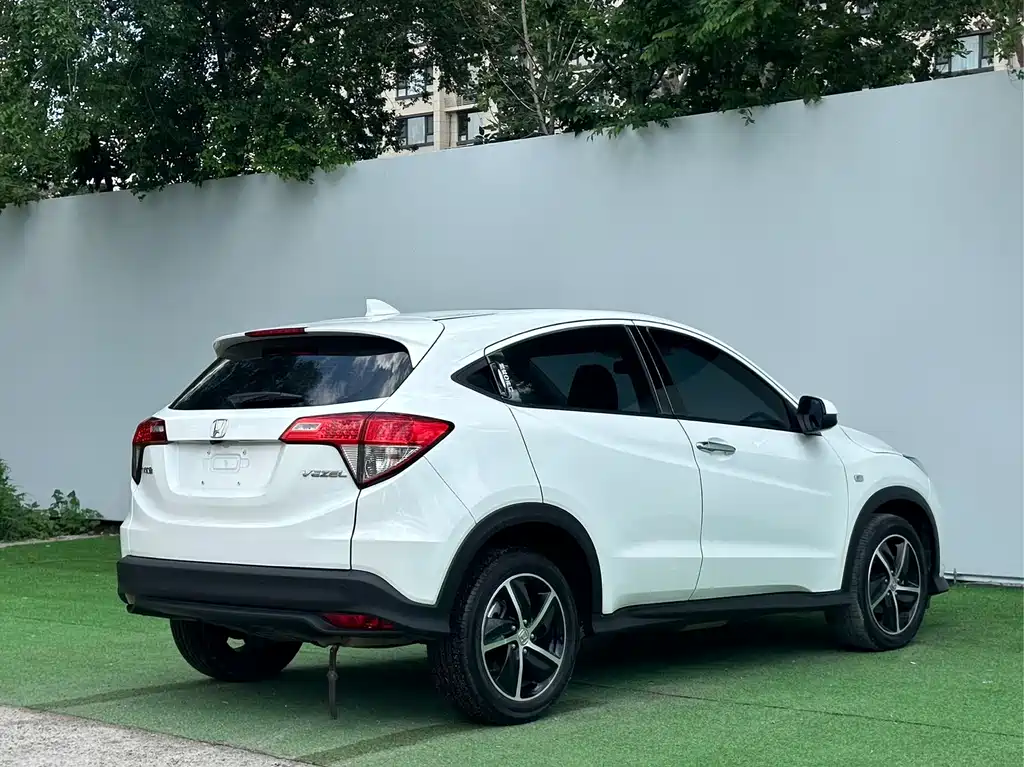 Honda Vezel 2022 — фото 7