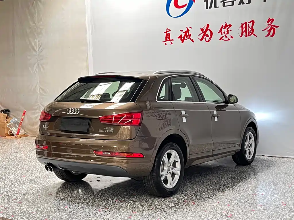 Audi Q3 2017 — фото 18