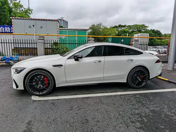 Mercedes-Benz AMG GT 2025