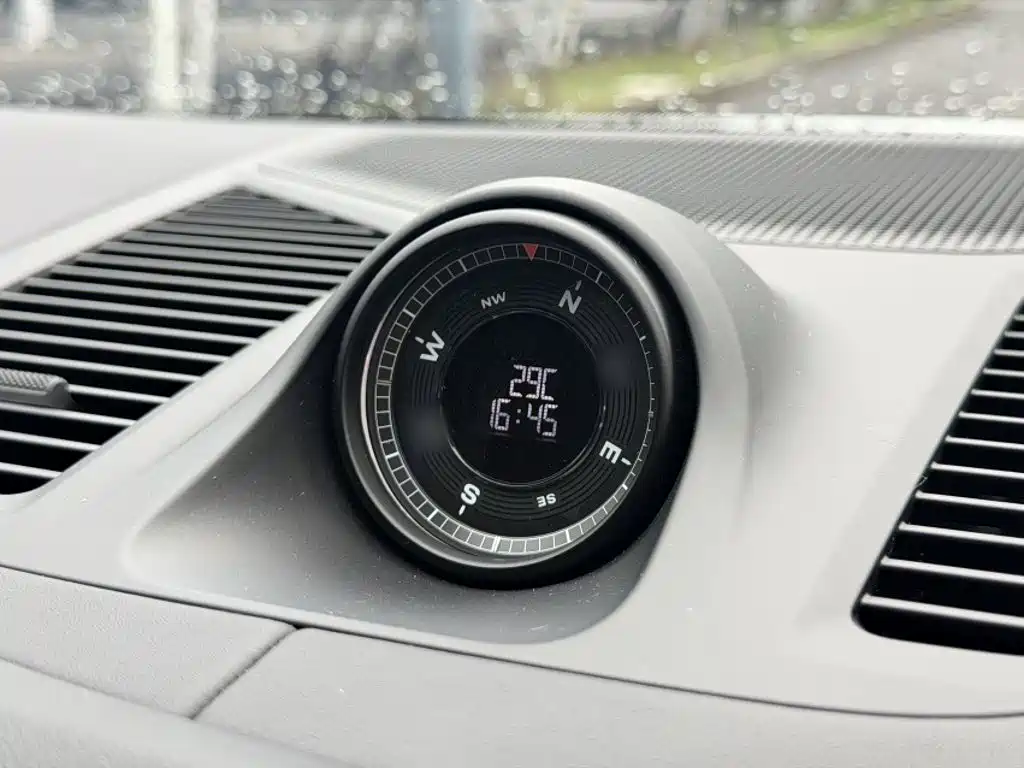 Porsche Cayenne 2023 — фото 15