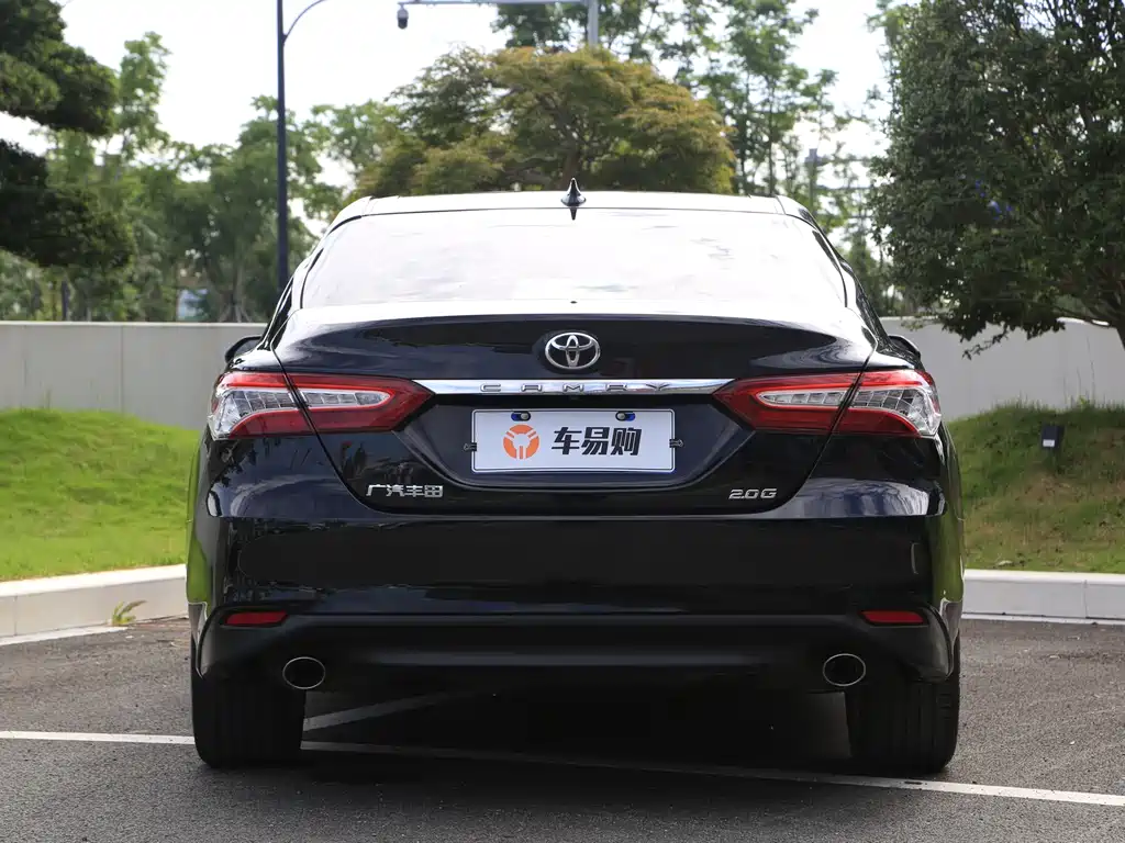 Toyota Camry 2022 — фото 19