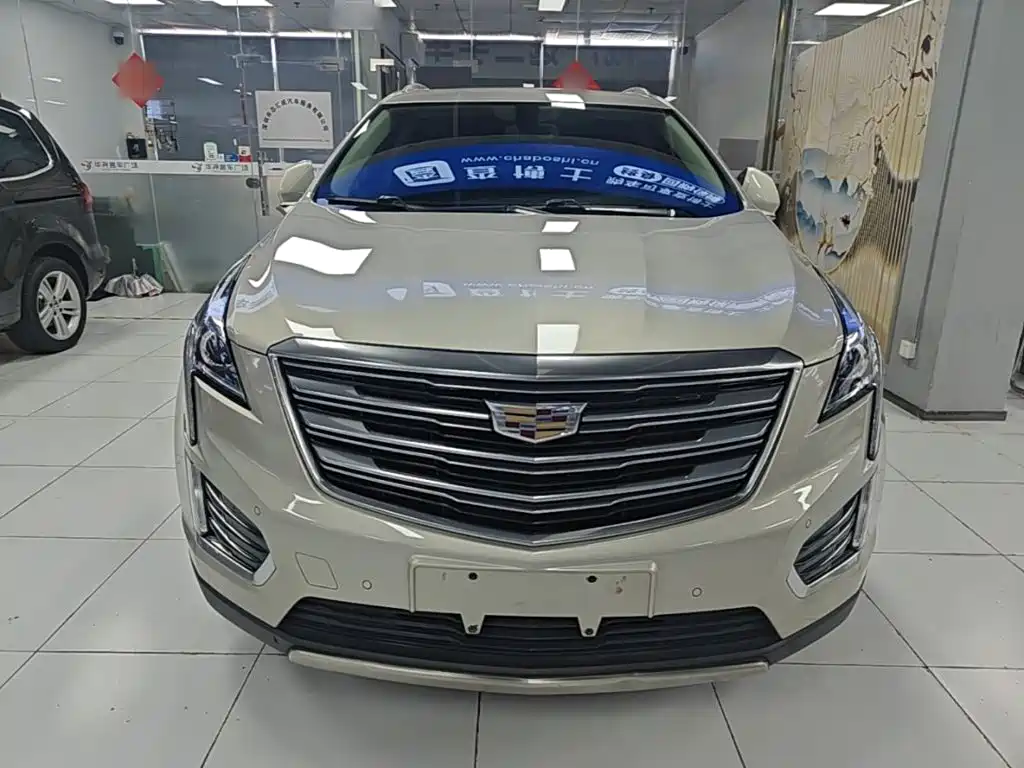 Cadillac XT5 2016 — фото 3