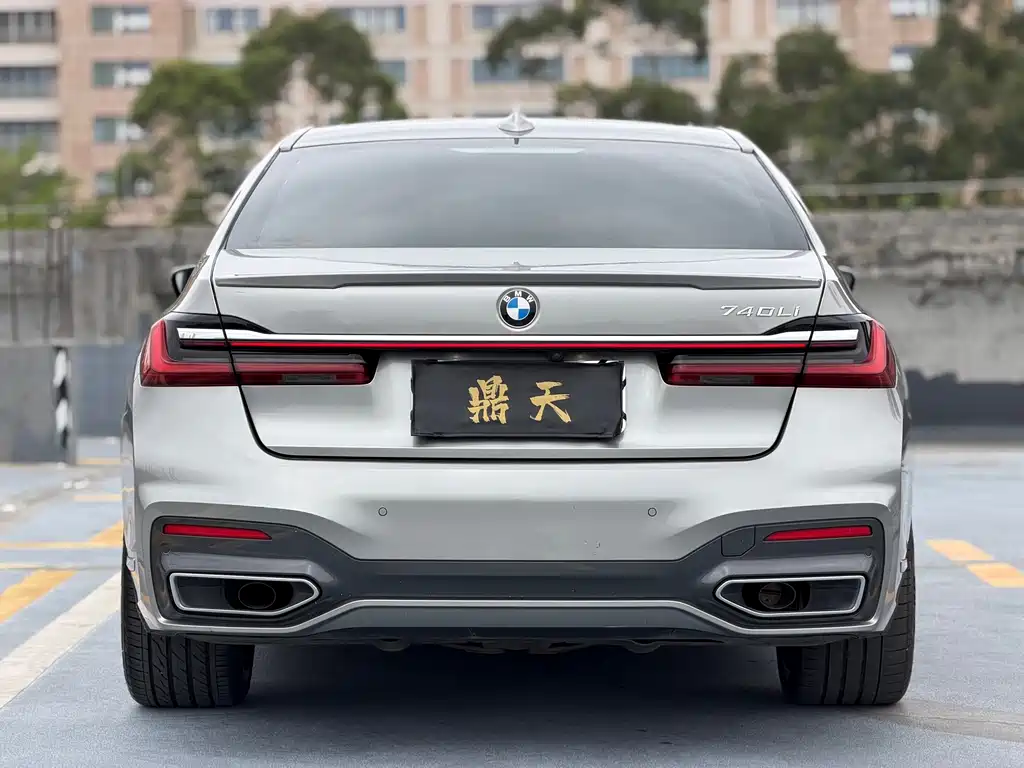 BMW 7 Series 2021 — фото 10
