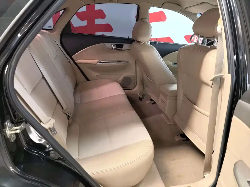 Buick Excelle 2013