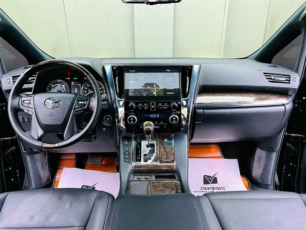 Toyota Vellfire 2021 — фото 9