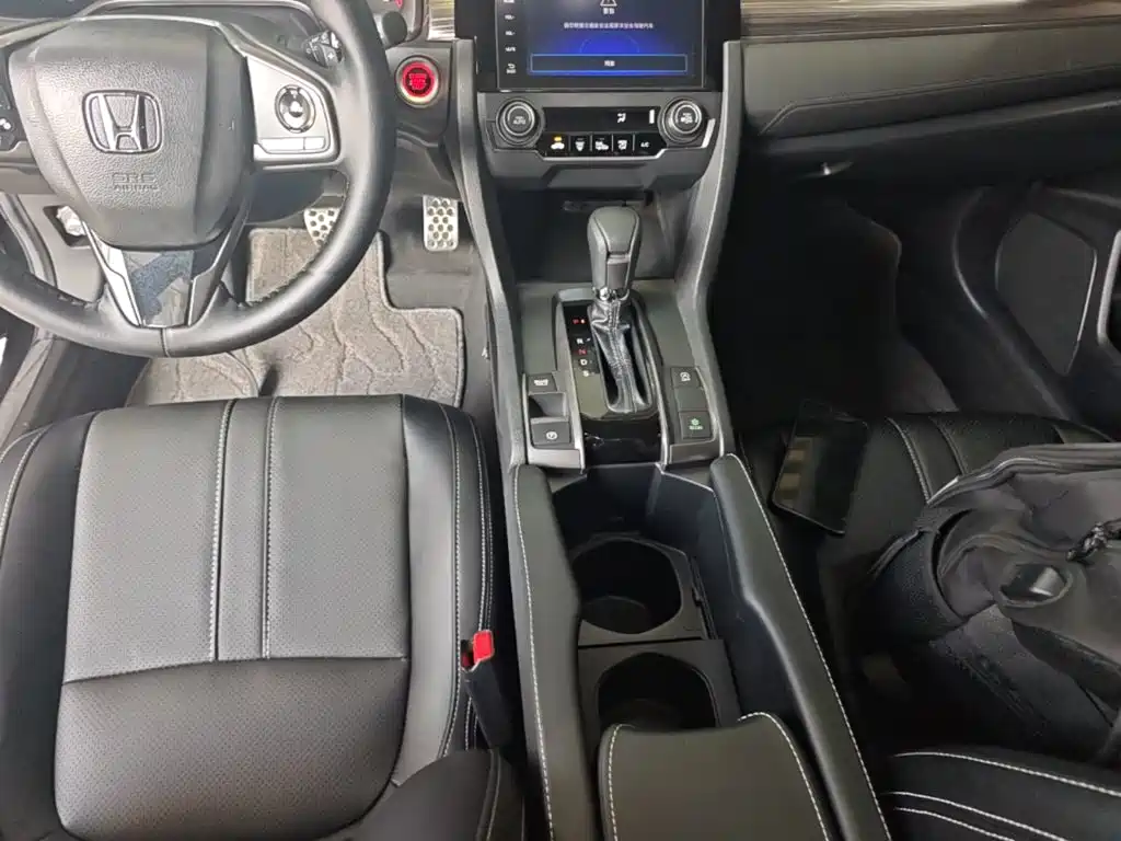 Honda Civic 2022 — фото 10
