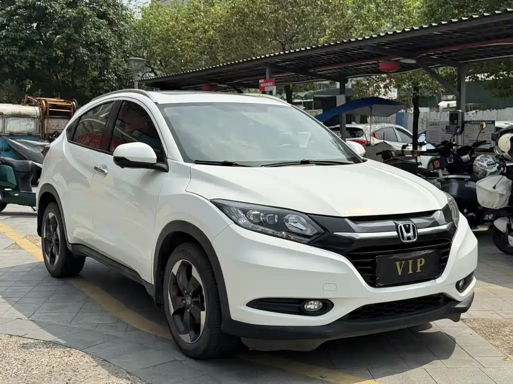 Honda Vezel 2016