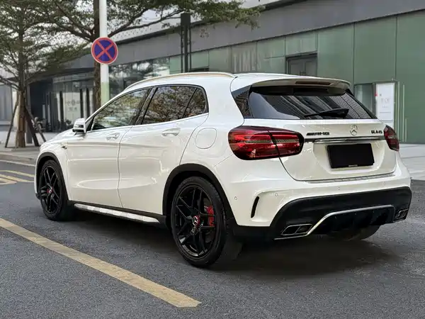 Mercedes-Benz GLA AMG 2017