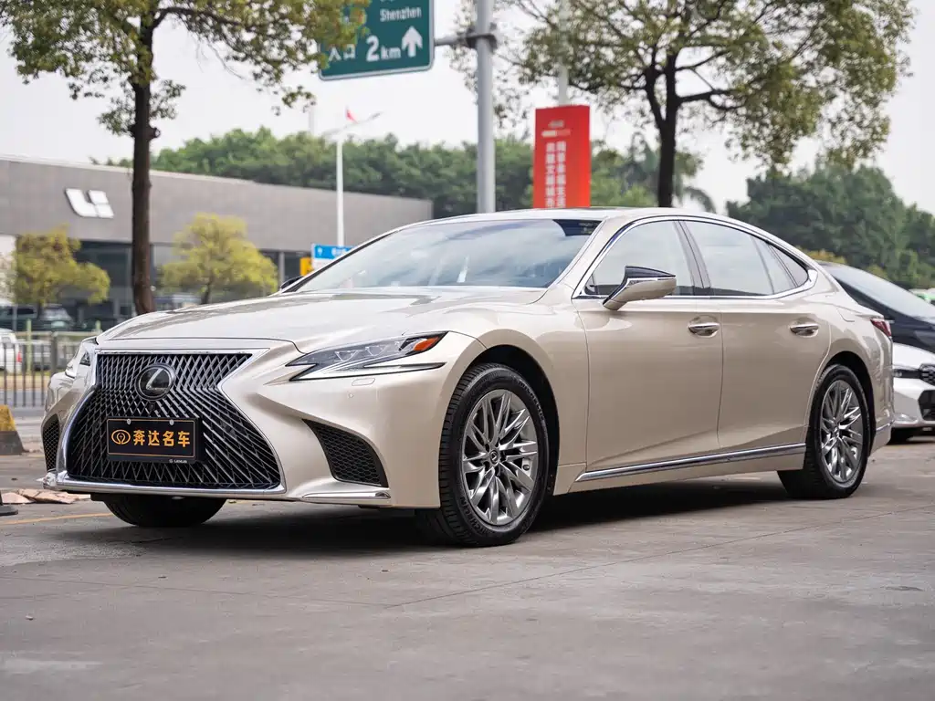 Lexus LS 2018