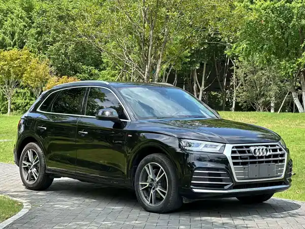 Audi Q5L 2021