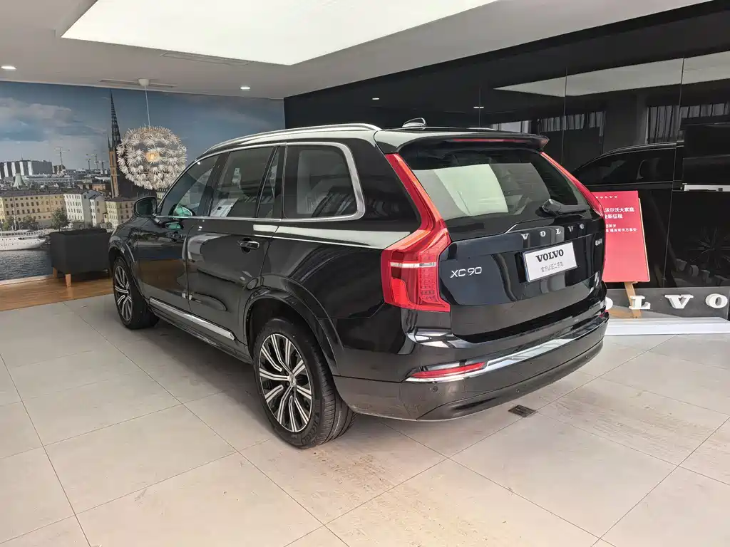 Volvo XC90 2025 — фото 16