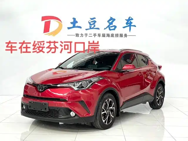Toyota C-HR 2021 — фото 1