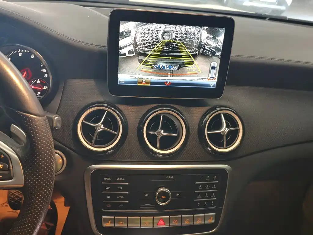 Mercedes-Benz GLA 2019 — фото 13