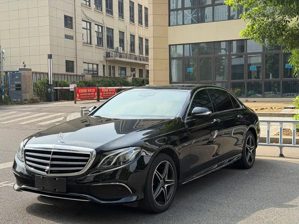 Mercedes-Benz E-Class 2020 — фото 1