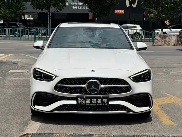 Mercedes-Benz C-Class 2024