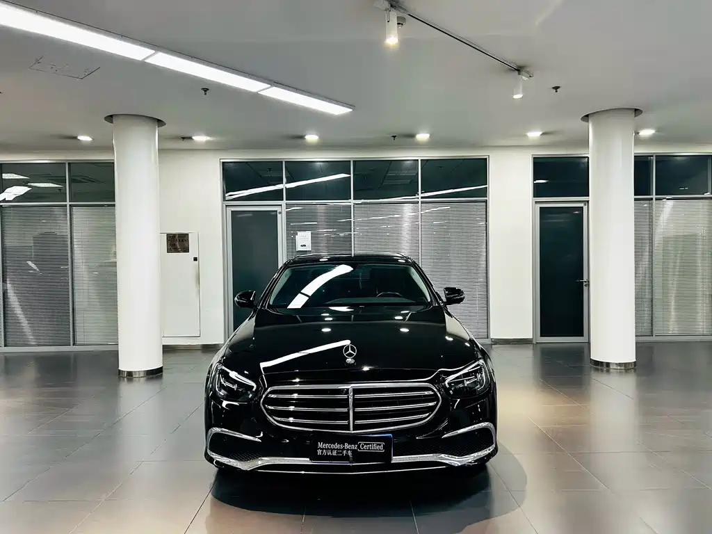 Mercedes-Benz E-Class 2023 — фото 2