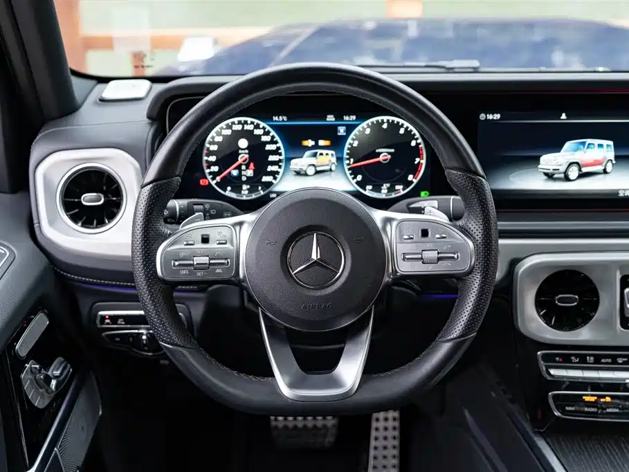 Mercedes-Benz G-Class 2024 — фото 17