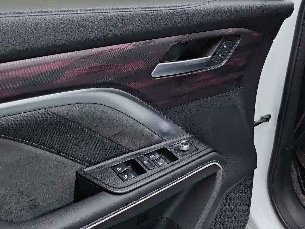 Haval H6 2023 — фото 17