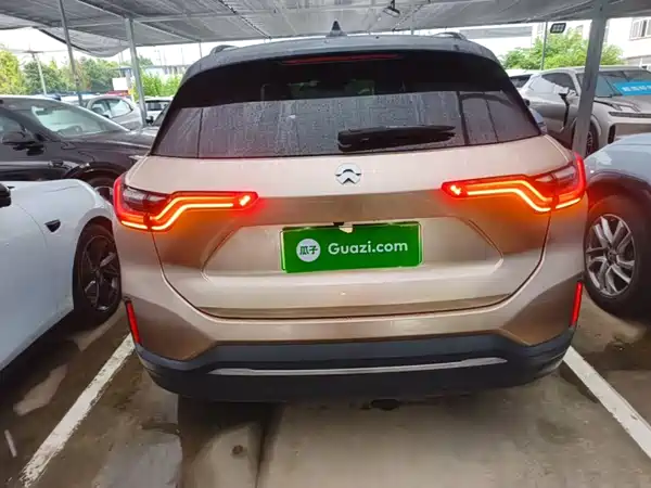 NIO ES6 2021
