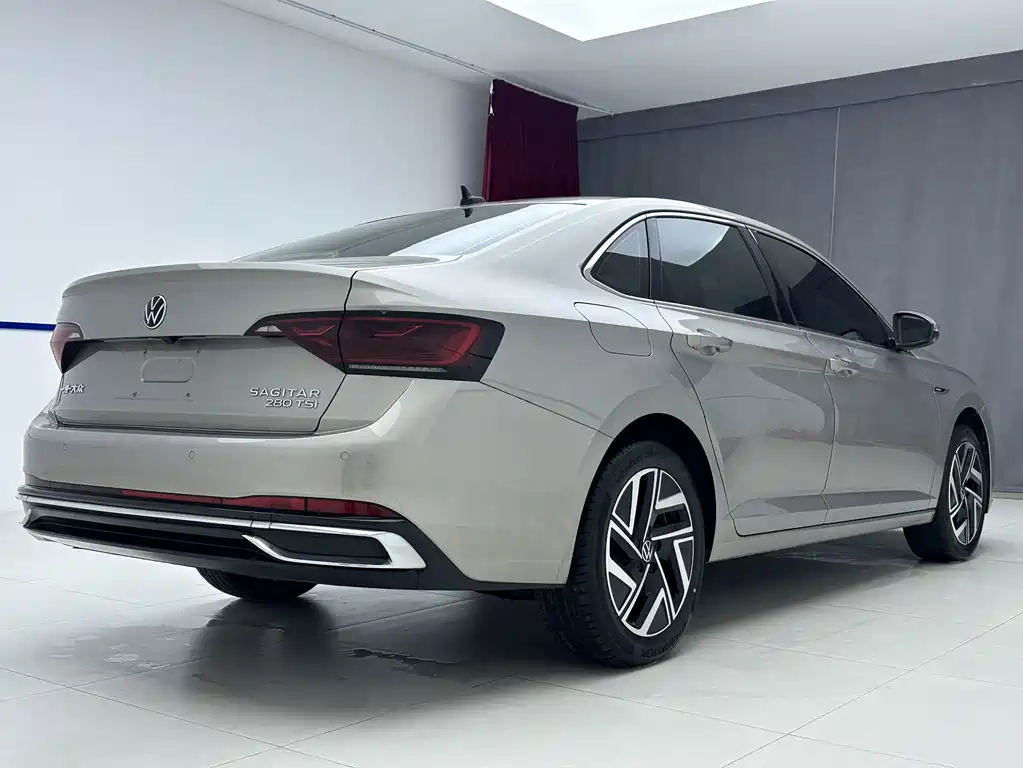Volkswagen Sagitar 2023