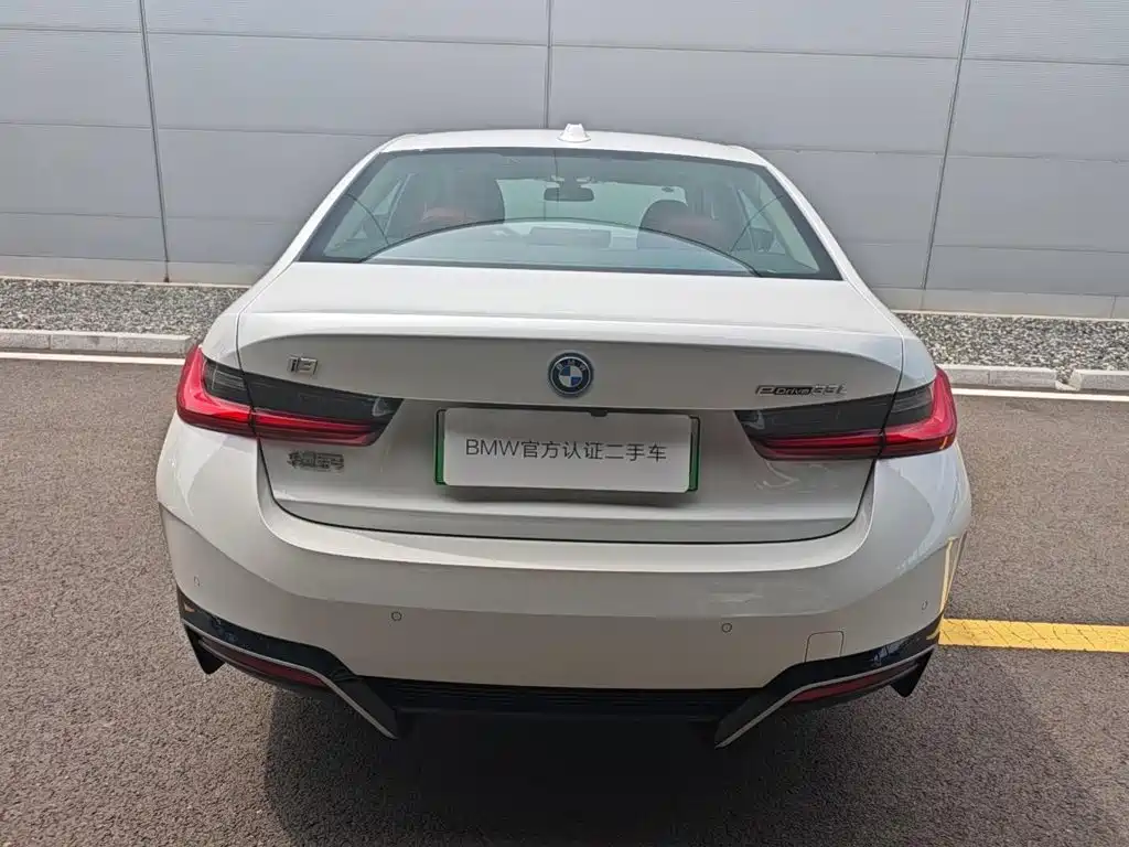 BMW i3 2025 — фото 10