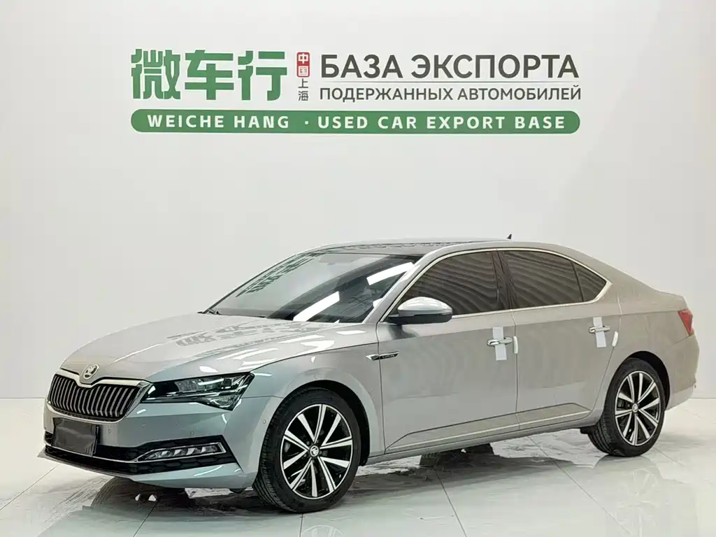 Skoda Superb 2024 — фото 1