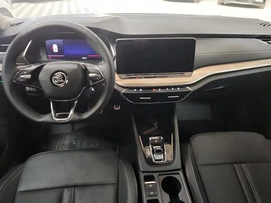 Skoda Octavia 2021 — фото 12