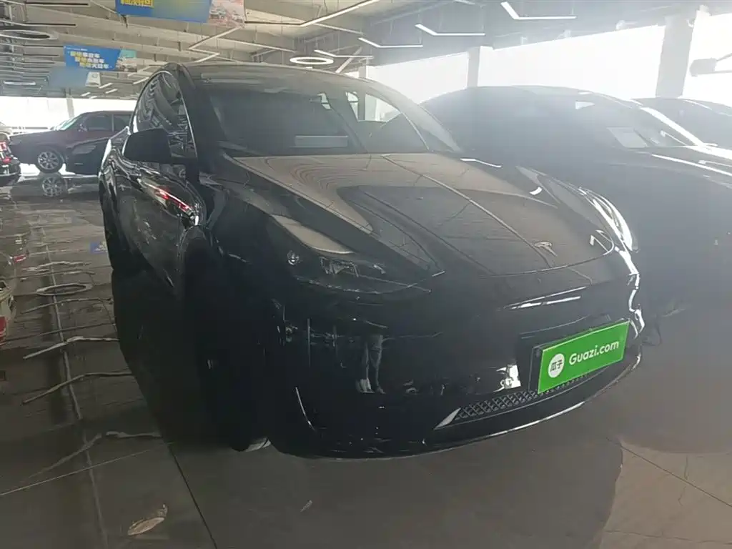 Tesla Model Y 2023 — фото 4
