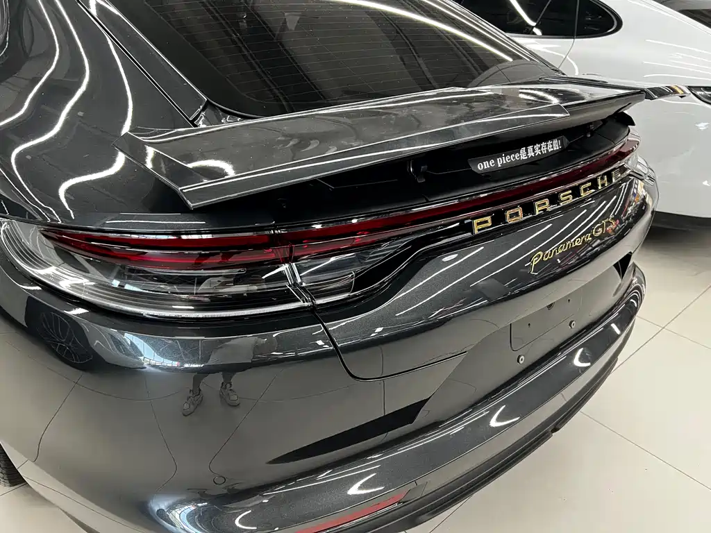 Porsche Panamera 2021 — фото 22