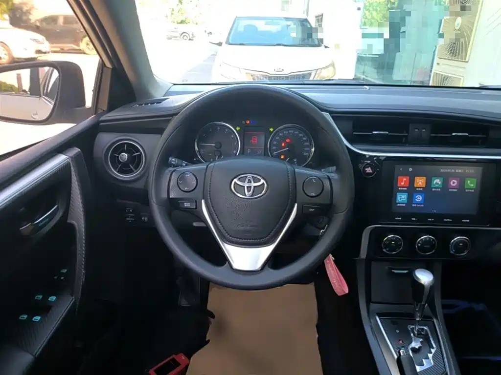 Toyota Corolla 2019 — фото 11