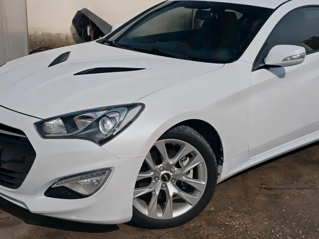 Hyundai Genesis Coupe 2015 — фото 11