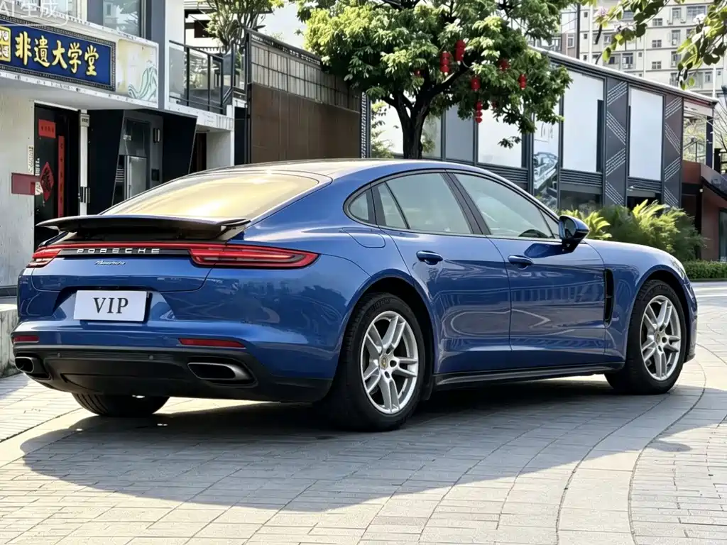Porsche Panamera 2018 — фото 6