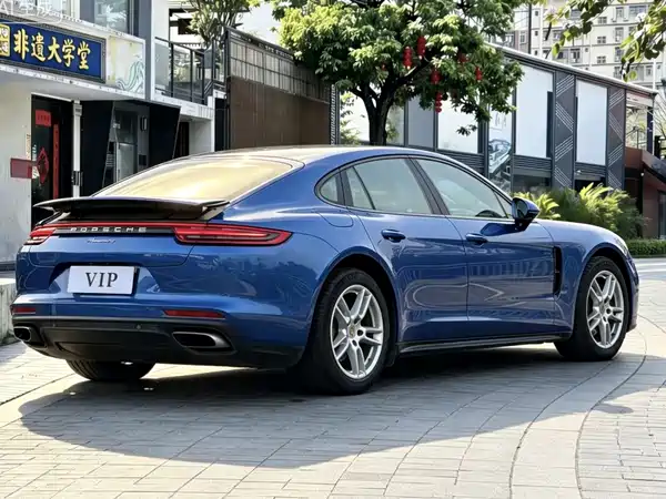 Porsche Panamera 2018