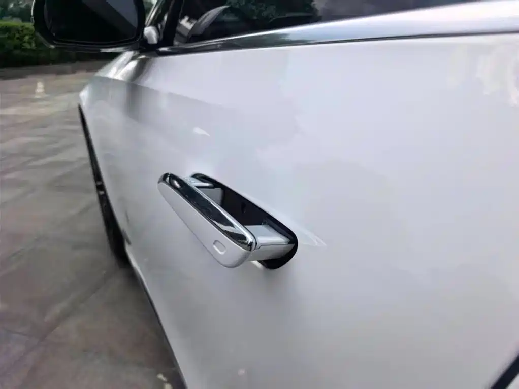 Mercedes-Benz E-Class 2024
