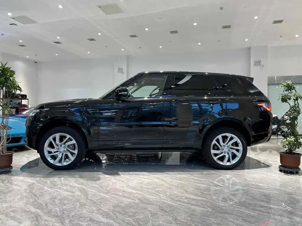 Land Rover Range Rover Sport 2018 — фото 2
