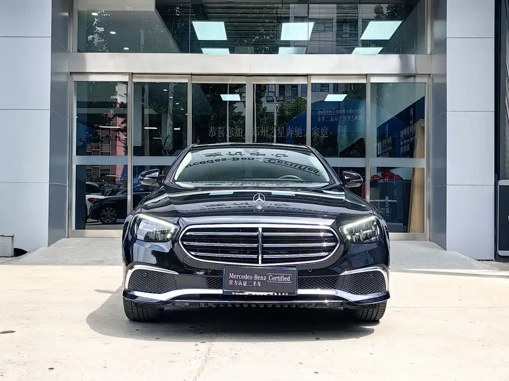 Mercedes-Benz E-Class 2023
